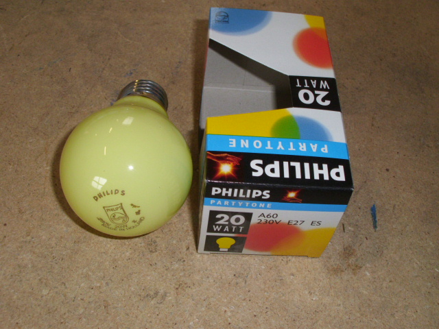 Partylamp 20W / E27 GEEL (Philips)